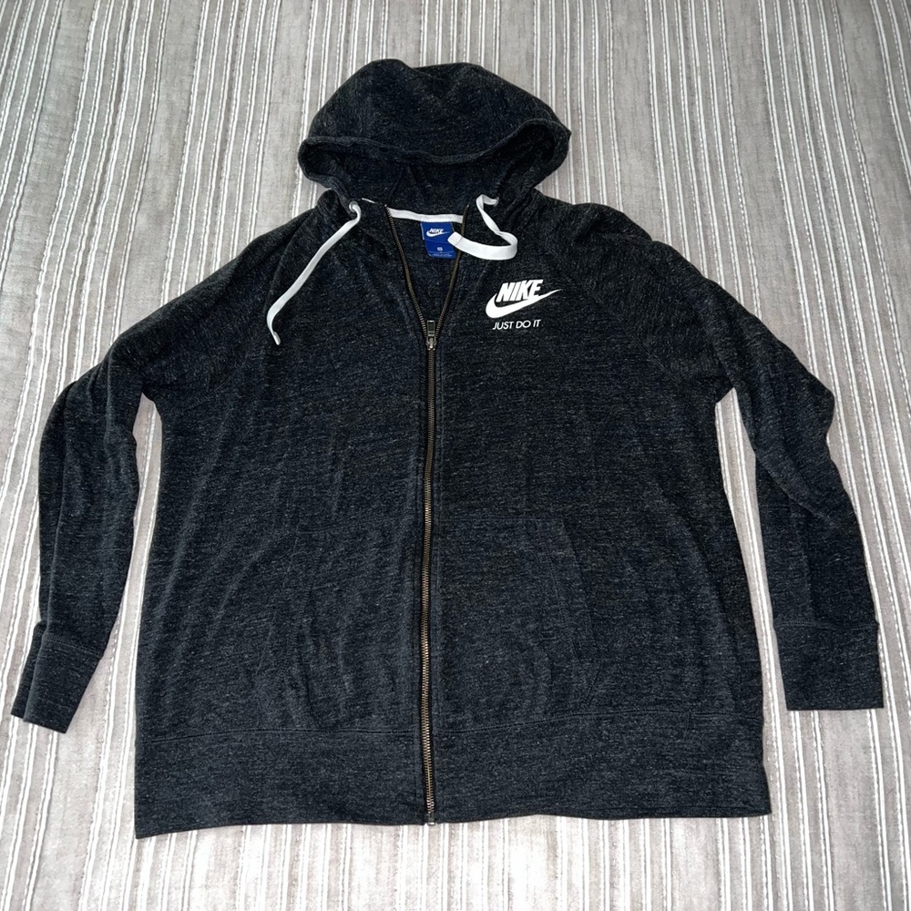 Nike Vintage Style Lightweight Hooded Zip Jacket